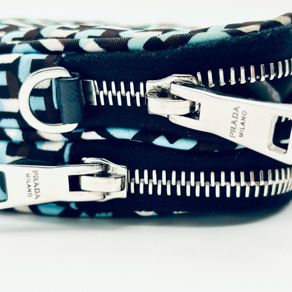 FINAL DROP!  Prada Phone CC Holder Crossbody Mini Bag - Picture 5 of 15